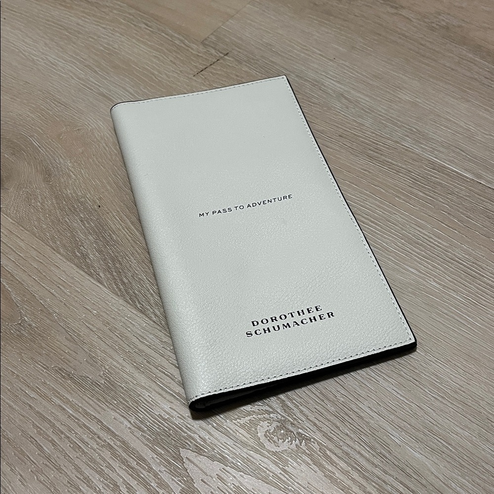 Dorothee Schumacher Travel Wallet My Pass to Adventure Leather